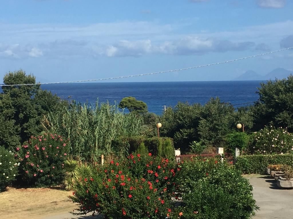 B&B Xenia Patti Dış mekan fotoğraf