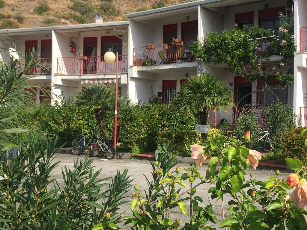 B&B Xenia Patti Dış mekan fotoğraf